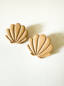 Sandy Shell Clay Stud Earrings