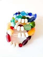 Load image into Gallery viewer, White Wood and Mixed Vintage Beads Bracelet