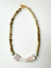 Load image into Gallery viewer, Lustre Pearl Necklace