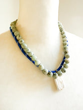 Load image into Gallery viewer, Blue Trailmix Paracord Necklace