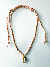 Load image into Gallery viewer, Shell Seeker Paracord Necklace