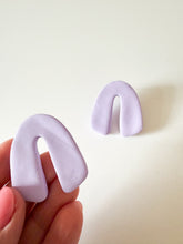 Load image into Gallery viewer, Lavender Clay Arch Earrings