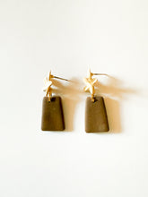 Load image into Gallery viewer, Floral Walnut Clay Drop Earrings