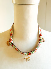 Load image into Gallery viewer, Bluegrass Bloom Charm Wrap
