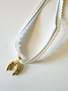 Scalloped Blue Horseshoe Wrap