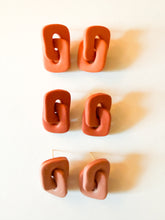 Load image into Gallery viewer, Loop Link Stud Earrings