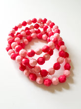 Load image into Gallery viewer, Mix of Pinks Faceted Acrylic Bracelet