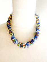Load image into Gallery viewer, Happy Blooms Glass Necklace