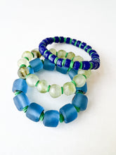 Load image into Gallery viewer, Green Clay and Blue Confetti Glass Bracelet