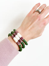 Load image into Gallery viewer, Mauve and Confetti Forest Green Clay Bracelet